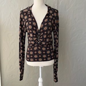 Free People Free People Sydney Printed Top M  V Neck Blousy Sleeves Tile Print M